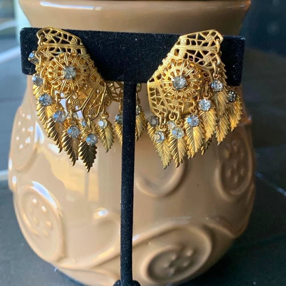 Work of Art Filigree Angel Wing earrings, in Gold, Vintage, Unmarked